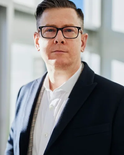 Robert Chen